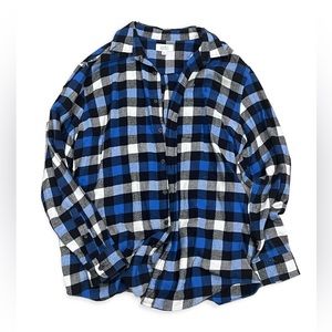 Blue long sleeve flannel